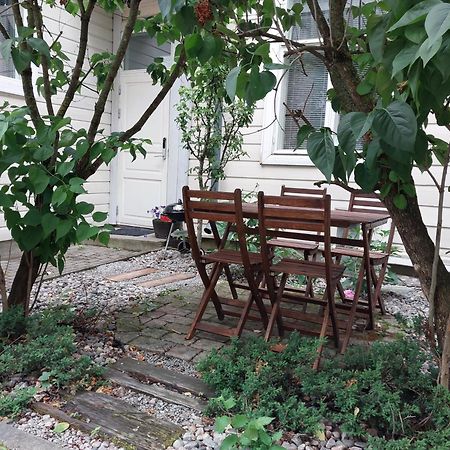 Remontoitu Asunto Vanhassa Talossa - Renovated Apartment At The Heart Of 투르쿠 외부 사진